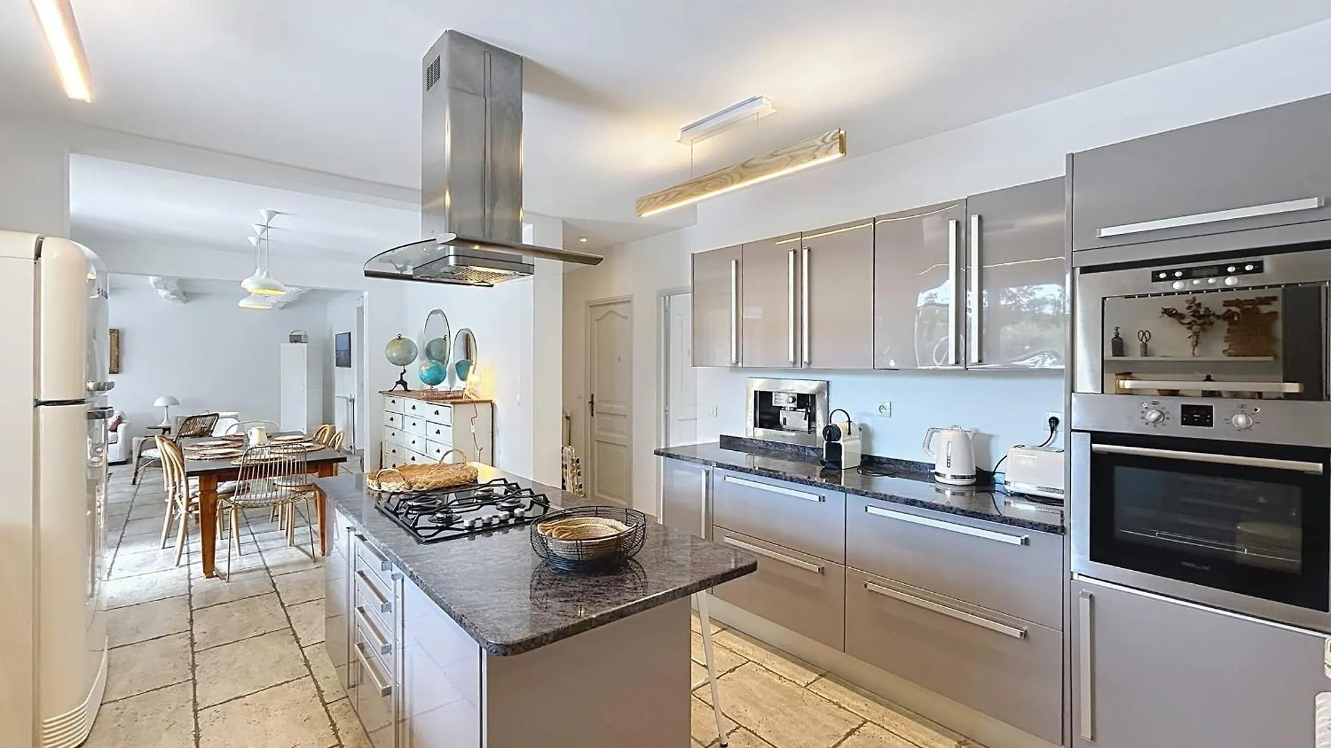 Mougins Charming Villa With Swimming Pool 3 Bedrooms In The Pine Forest