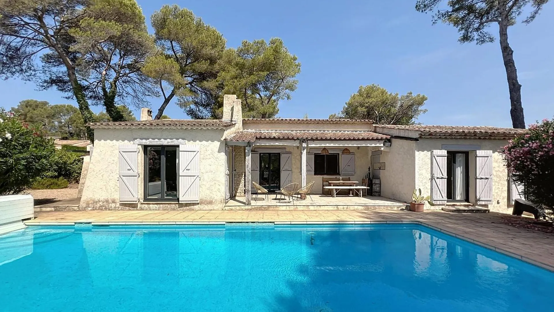 Mougins Charming Villa With Swimming Pool 3 Bedrooms In The Pine Forest