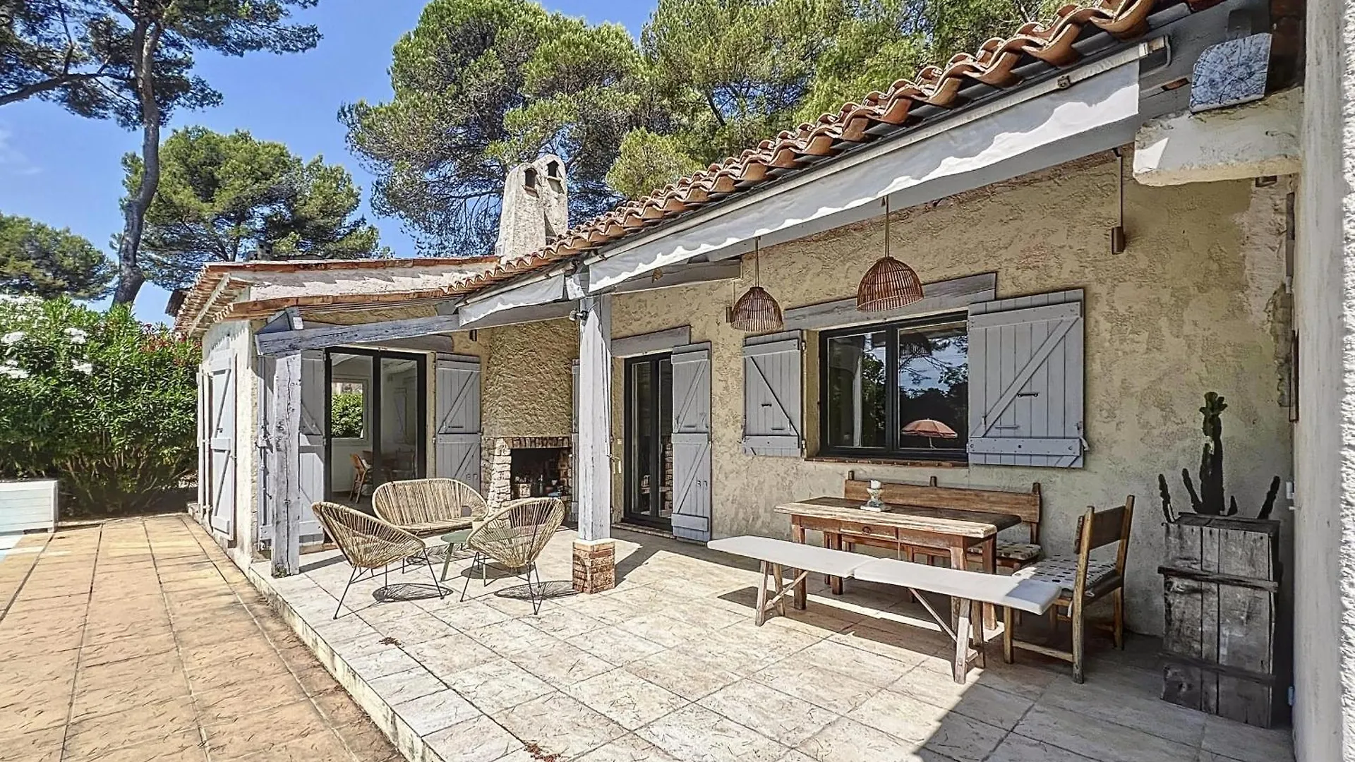 Mougins Charming Villa With Swimming Pool 3 Bedrooms In The Pine Forest Francia