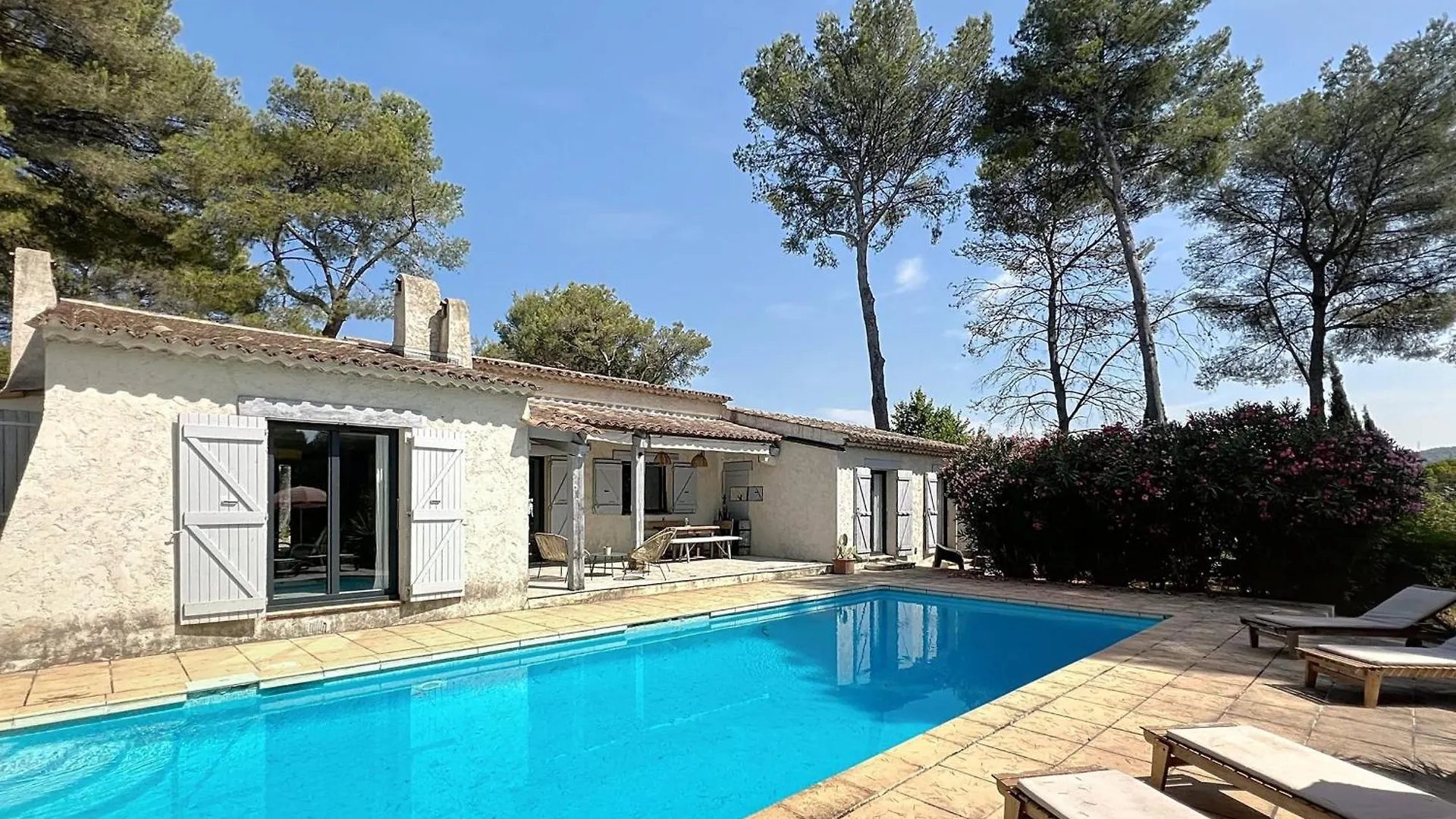 Mougins Charming Villa With Swimming Pool 3 Bedrooms In The Pine Forest